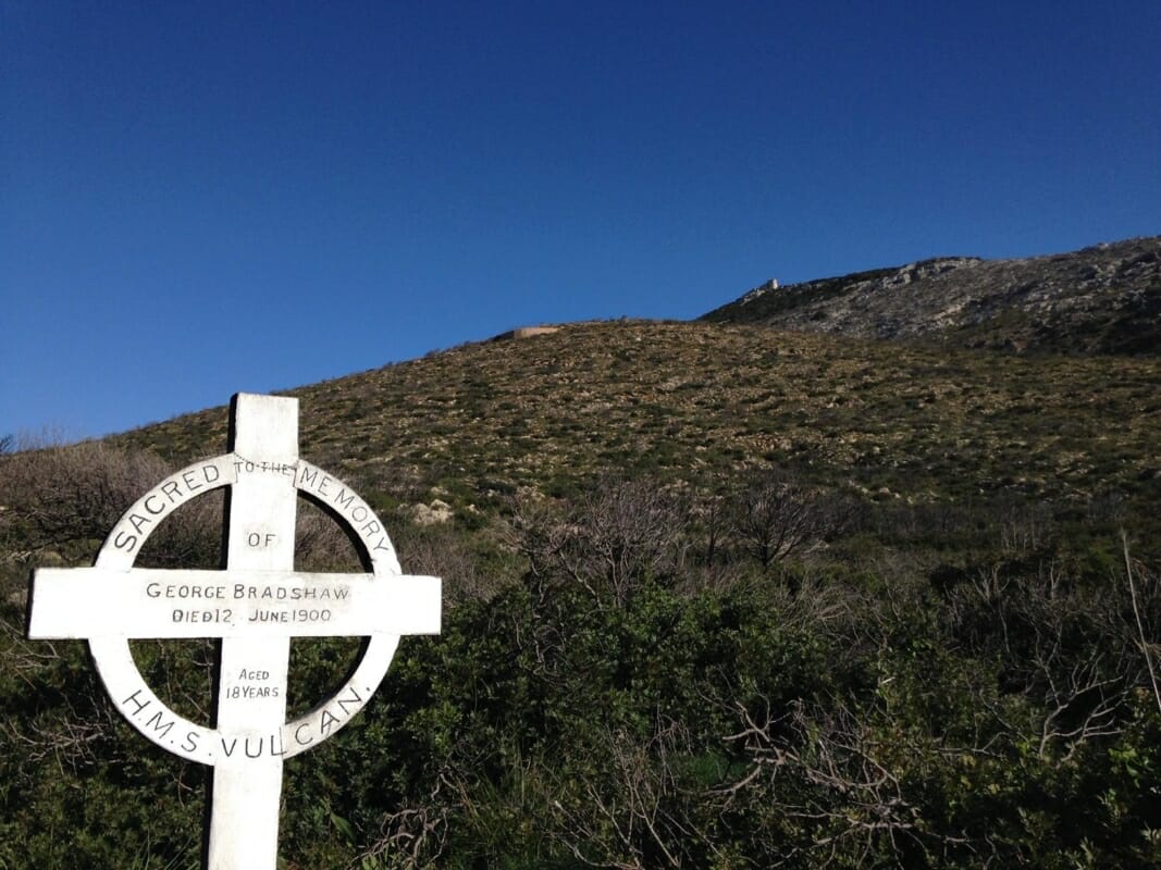10 Things To Do At Golfo Aranci Cemetery_Degli_Inglesi_Golfo_Aranci_1
