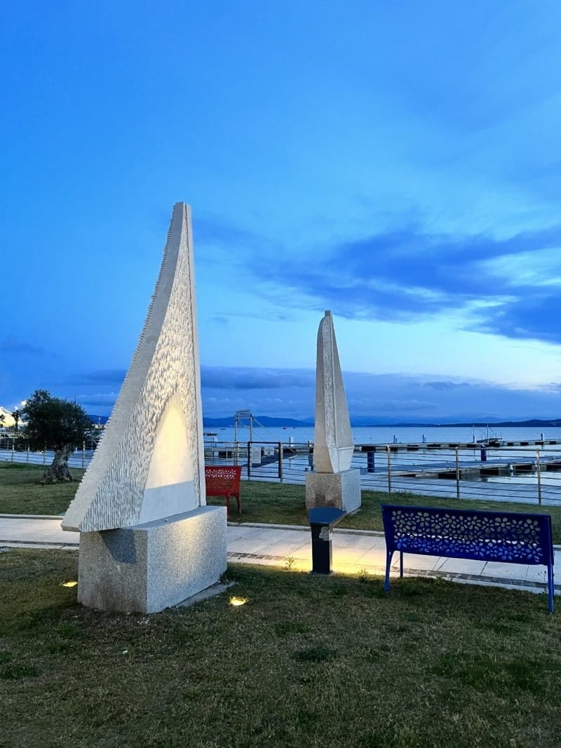 Foto Pinuccio Sciola Le Vele Lungomare Golfo Aranci Al Tramonto
