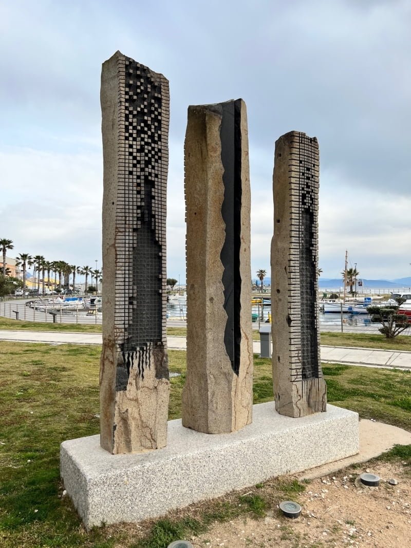 Pietre Sonore By Pinuccio Sciola Golfo Aranci Frente al mar
