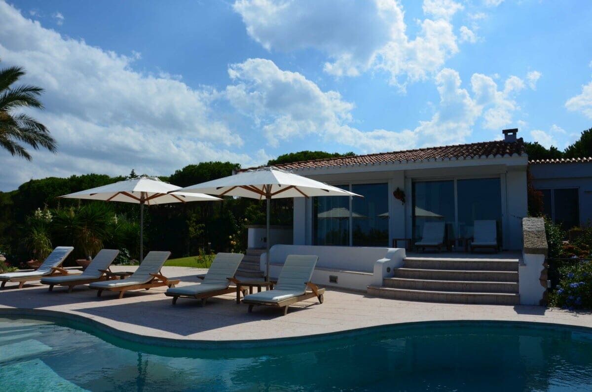 ville in sardegna con piscina